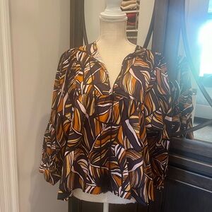 Beautiful LaRoque top NWT.